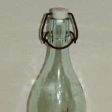 Botellas antiguas: CASCO DE CRISTAL. BOTELLA DE GASEOSA DE MESA LA ALCAZABA DE MÁLAGA. 1 LITRO.. Lote 35543339