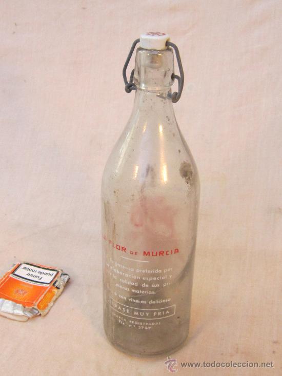 Botellas antiguas: BOTELLA DE GASEOSA LA FLOR DE MURCIA - Foto 2