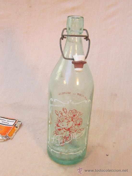 Botellas antiguas: BOTELLA DE GASEOSA LA FLOR DE MURCIA - Foto 1