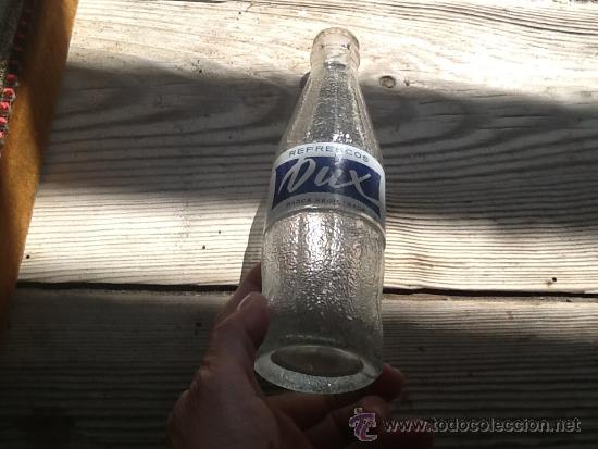 Botellas antiguas: BOTELLA vac&iacute;a refresco dux. - Foto 1
