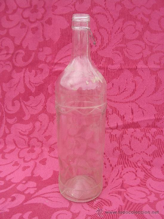 Botellas antiguas: Botella antigua. - Foto 1
