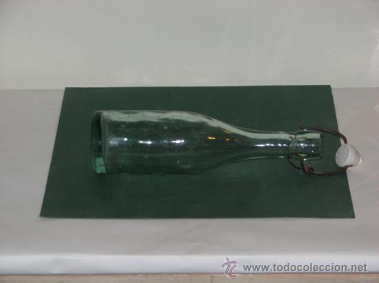 Botellas antiguas: ANTIGUA BOTELLA DE AGUA OXIGENADA - Foto 2