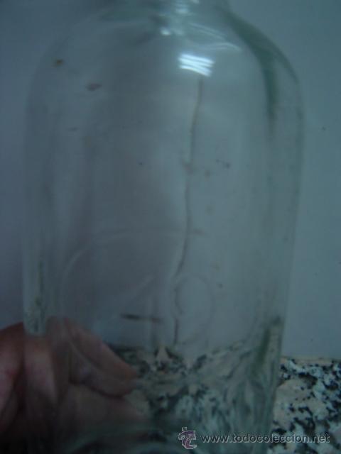Botellas antiguas: BOTELLA LICOR 49 N&ordm; EN RELIEVE - Foto 2