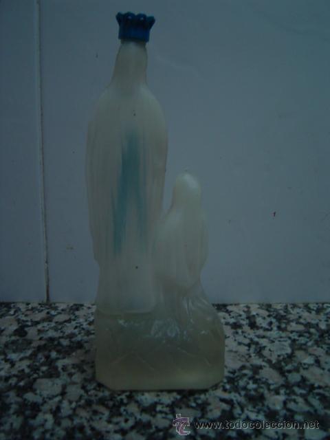 Botellas antiguas: BOTELLA PLASTICO VIRGEN DE LOURDES - Foto 2