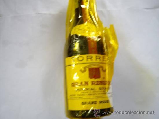 Botellas antiguas: BOTELLA BRANDY TORRES 10 - Foto 1