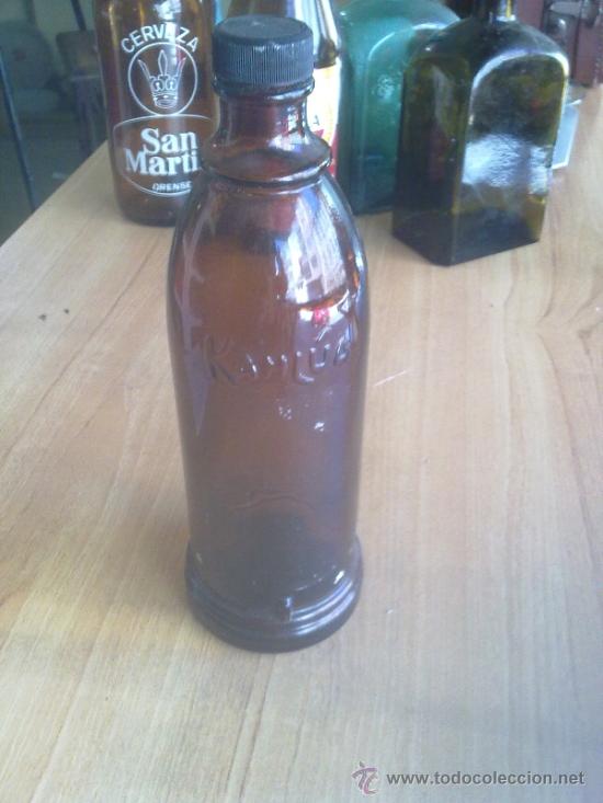 Botellas antiguas: Botella Kahl&uacute;a con letras en relieve - Foto 2