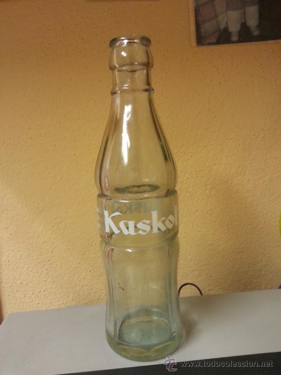 Botellas antiguas: BOTELLA DE REFRESCO SERIGRAFIADA KASKOL - Foto 1