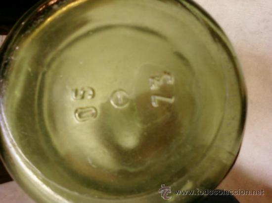 Botellas antiguas: BOTELLA CARLOS Y JAVIER DE TERRY . 2 LITROS - Foto 3