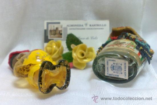 Botellas antiguas: COLECCI&Oacute;N DE 2 MINIATURAS DE BOTELLA DE LICOR. - Foto 7