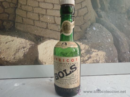 Botellas antiguas: BOTELLIN APRICOT BOLS - Foto 1