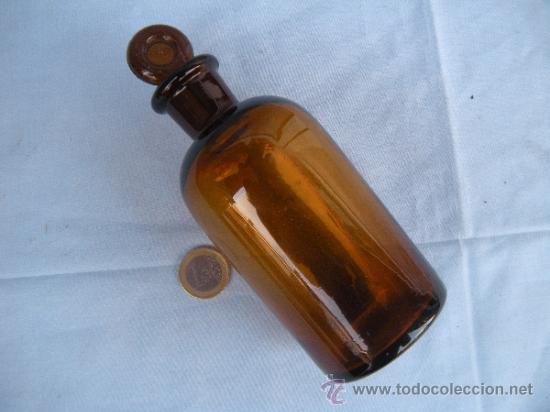 Botellas antiguas: PEQUE&Ntilde;A BOTELLA DE LABORATORIO - Foto 3