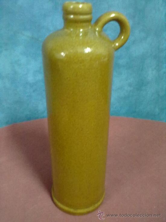 Botellas antiguas: UNA BOTELLA DE CERAMICA - Foto 1