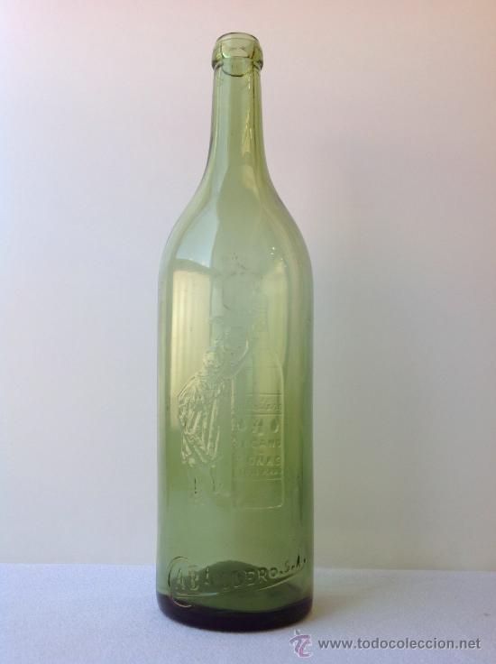 Botellas antiguas: BOTELLA CO&Ntilde;AC CABALLERO LETRAS EN RELIEVE Y ESCUDO - Foto 6