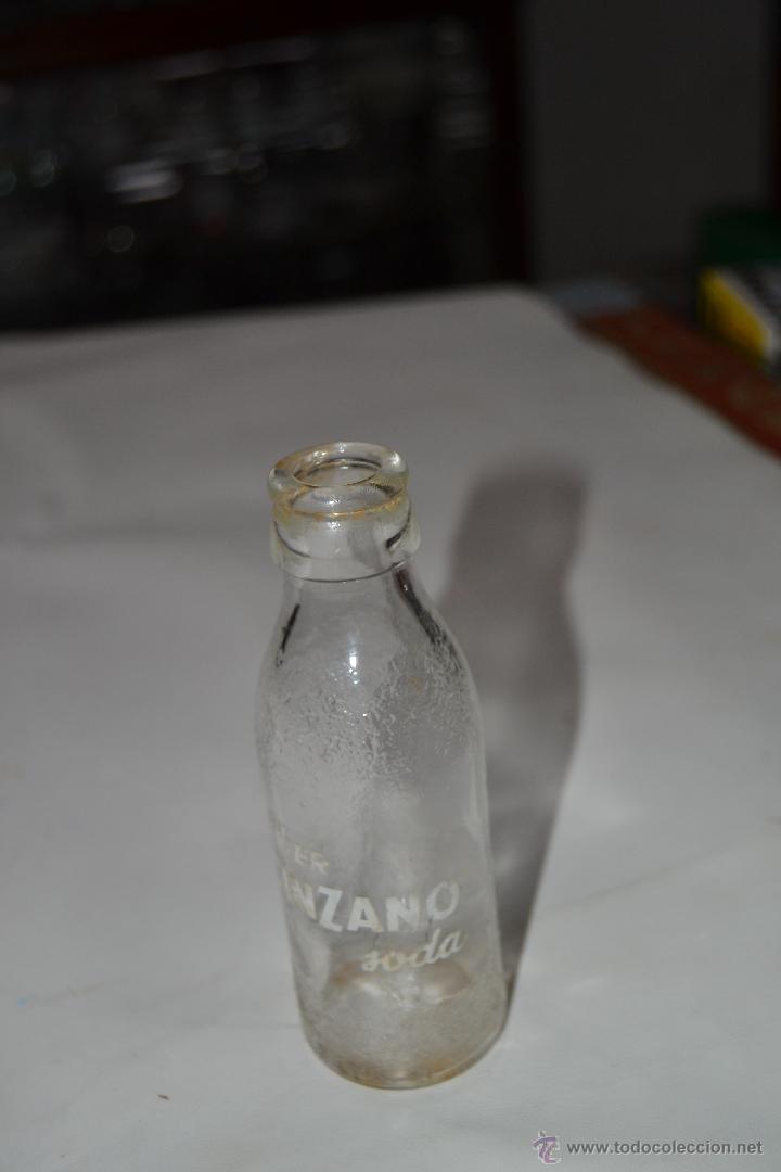 Botellas antiguas: Botella Bitter Cinzano - Foto 2