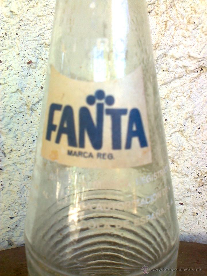 Botellas antiguas: BOTELLA FANTA SERIGRAFIADA - Foto 3
