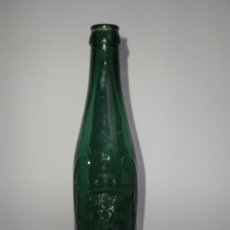 Botellas antiguas: BOTELLA CERVEZA *EL AGUILA* 30 CL. GRABADA EN RELIEVE, COLOR VERDE