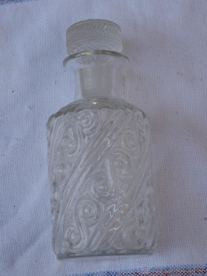 Botellas antiguas: FRASCO ANTIGUO EN CRISTAL TALLADO. - Foto 3