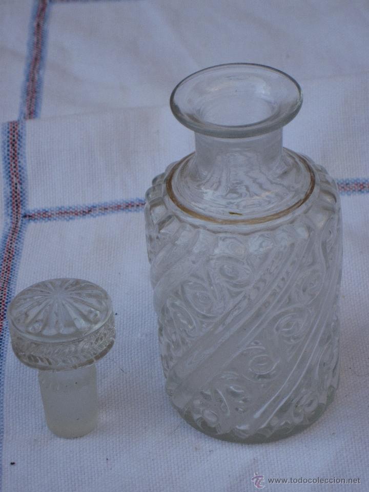 Botellas antiguas: FRASCO ANTIGUO EN CRISTAL TALLADO. - Foto 5