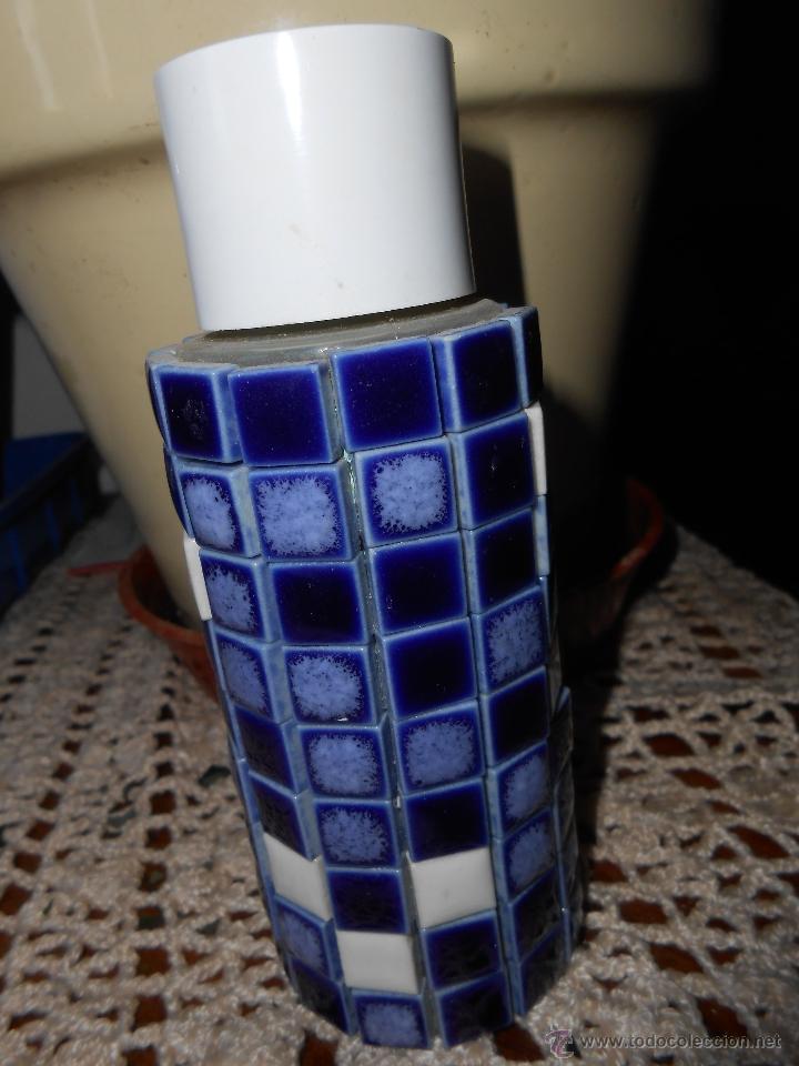 Botellas antiguas: Botella para el Ba&ntilde;o- Con mosaicos - - Foto 1