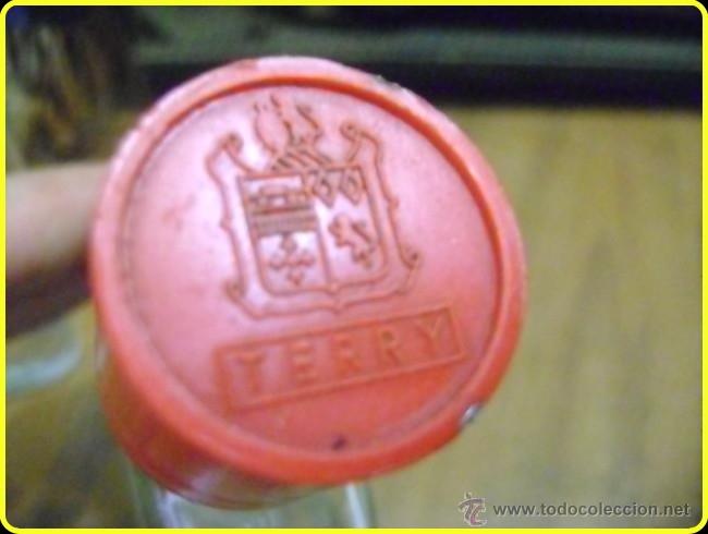 Botellas antiguas: 2 botellas botellines de Terry, de 13 cm - Foto 3