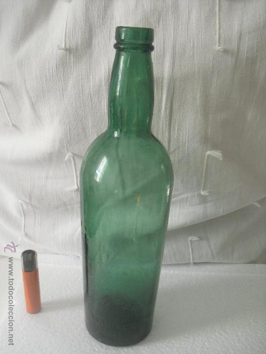 Botellas antiguas: Antigua Botella Bardinet, con letras en relieve. - Foto 2
