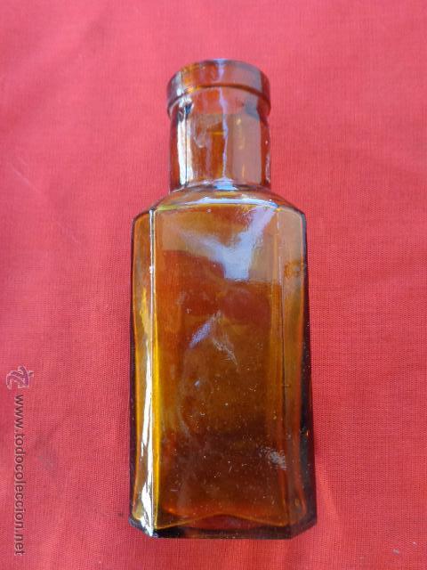 Botellas antiguas: Antigua botella de cristal BO-15 - Foto 1