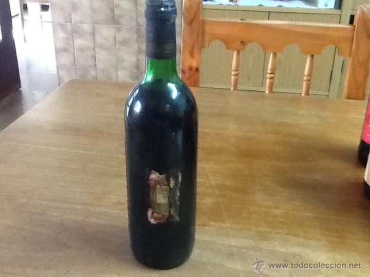Botellas antiguas: Bodegas olarra, reserva 1973 - Foto 2