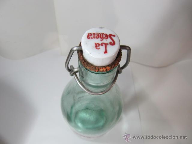Botellas antiguas: Antigua gaseosa La Se&ntilde;era - Foto 4