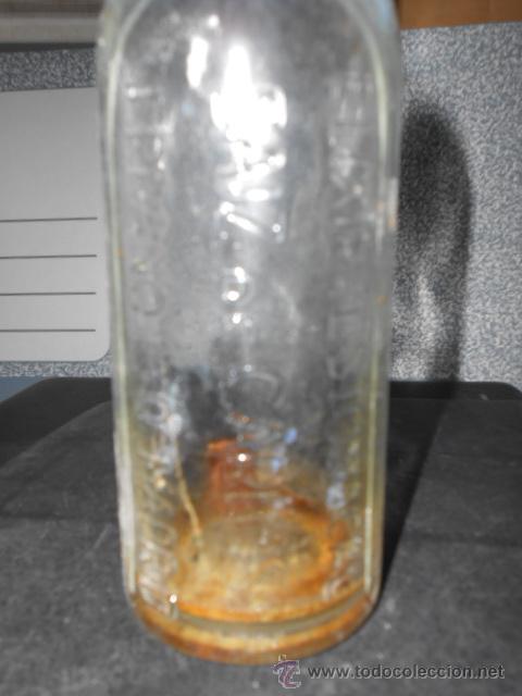 Botellas antiguas: ANTIGUA BOTELLA ELIXIR ESTOMACAL SAIZ DE CARLOS - Foto 2