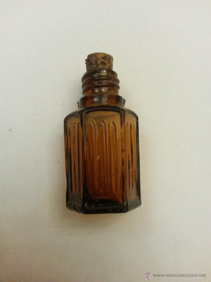 Botellas antiguas: Frasco de base exagonal de 5,2 x 3 cms - Foto 1