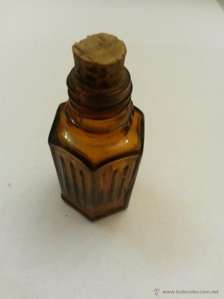 Botellas antiguas: Frasco de base exagonal de 5,2 x 3 cms - Foto 3