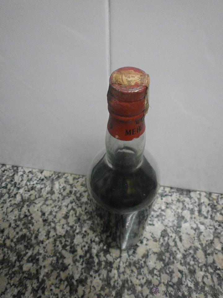 Botellas antiguas: BOTELLA BRANDY CREADOR BODEGAS MARQUE DEL MERITO - Foto 4