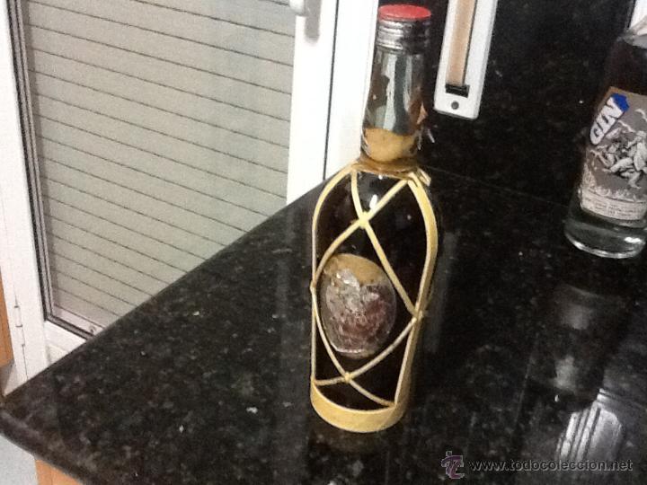 Botellas antiguas: Ron pujol sin abrir - Foto 2