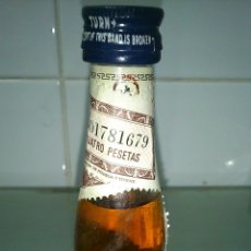 Botellas antiguas: BOTELLIN DE LICOR TIPICO GRIEGO METAXA. PRODUCE Y EMBOTELLA METAXA PIRAEUS. GRECIA.. Lote 45142836