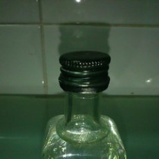 Botellas antiguas: BOTELLA MINIATURA - BOKMA - JONGE 100% GRAAN JENEVER.. Lote 45142910
