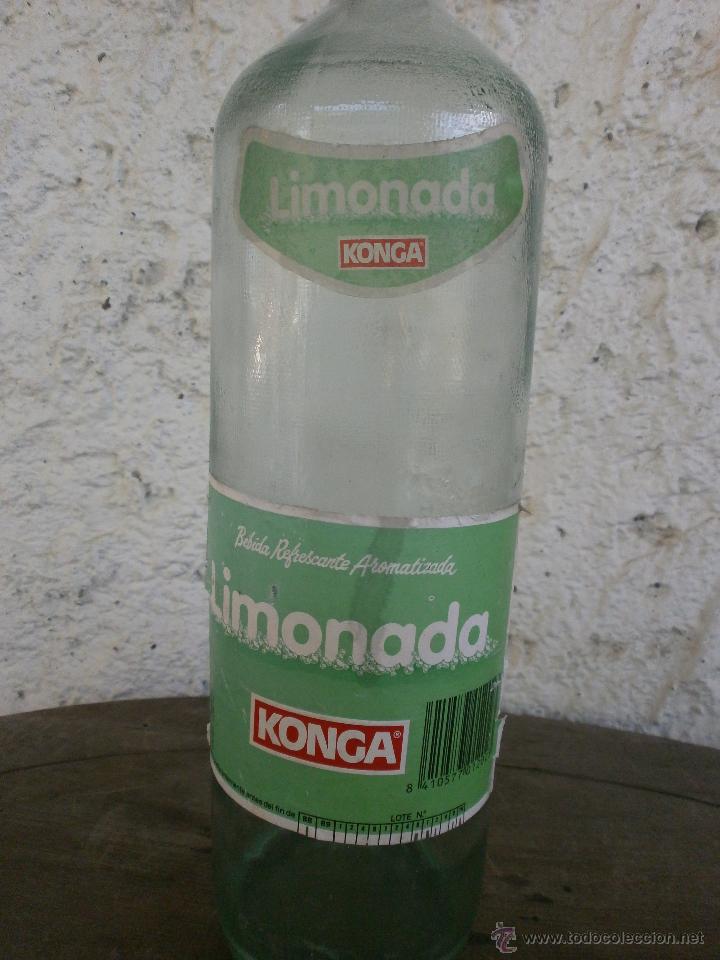 Botellas antiguas: BOTELLA LIMONADA KONGA ETIQUETAS DE PAPEL - Foto 2