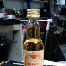 Botellas antiguas: MINI BOTELLA DE BRANDY ABAD DE RUTE