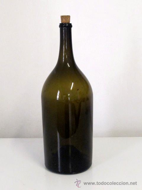 Botellas antiguas: Botella de vidrio verde oscuro grande - Foto 1