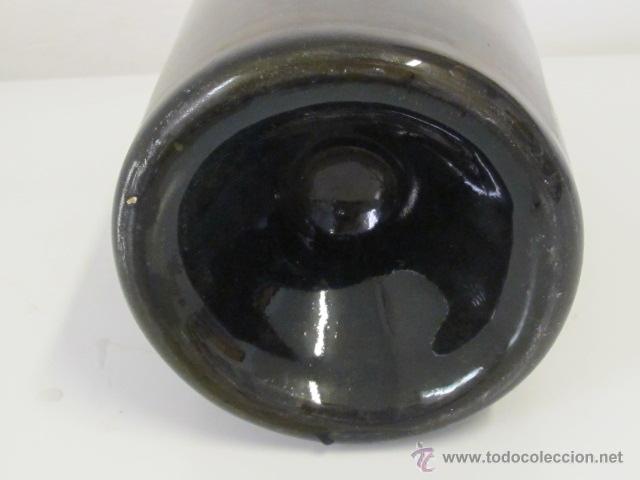 Botellas antiguas: Botella de vidrio verde oscuro grande - Foto 2