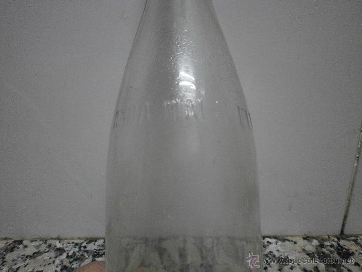 Botellas antiguas: ANTIGUA BOTELLA AGUA MALAVELLA - Foto 2