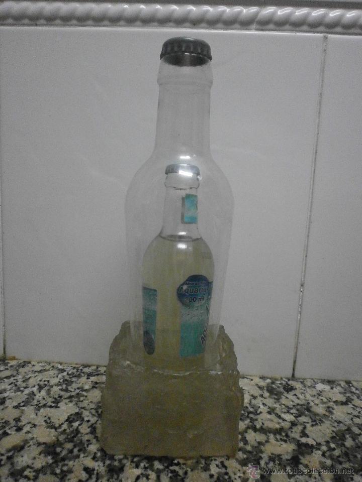 Botellas antiguas: BOTELLA EXPOSITOR AQUARIUS CUBITO DE HIELO - Foto 4