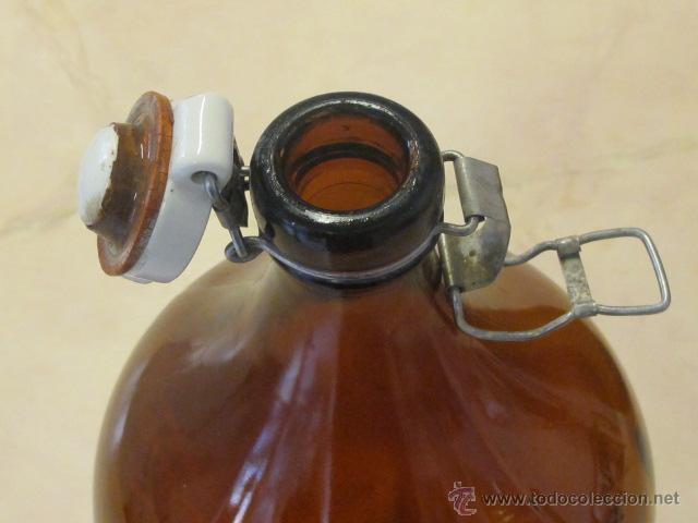 Botellas antiguas: 2 botellas de vidrio &aacute;mbar - Foto 3