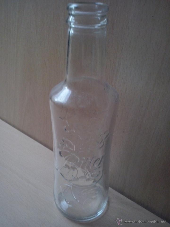 Botellas antiguas: botella bitter kas en relieve, botellin 20 cl - Foto 1