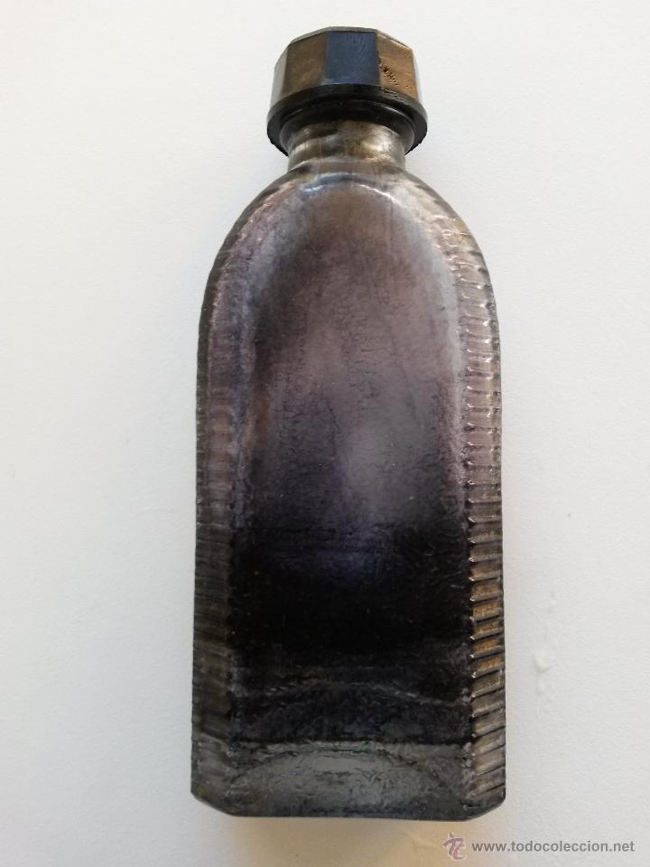 Botellas antiguas: Frasco de bufalo de 13 x 5,5 x 2,8 cms - Foto 1
