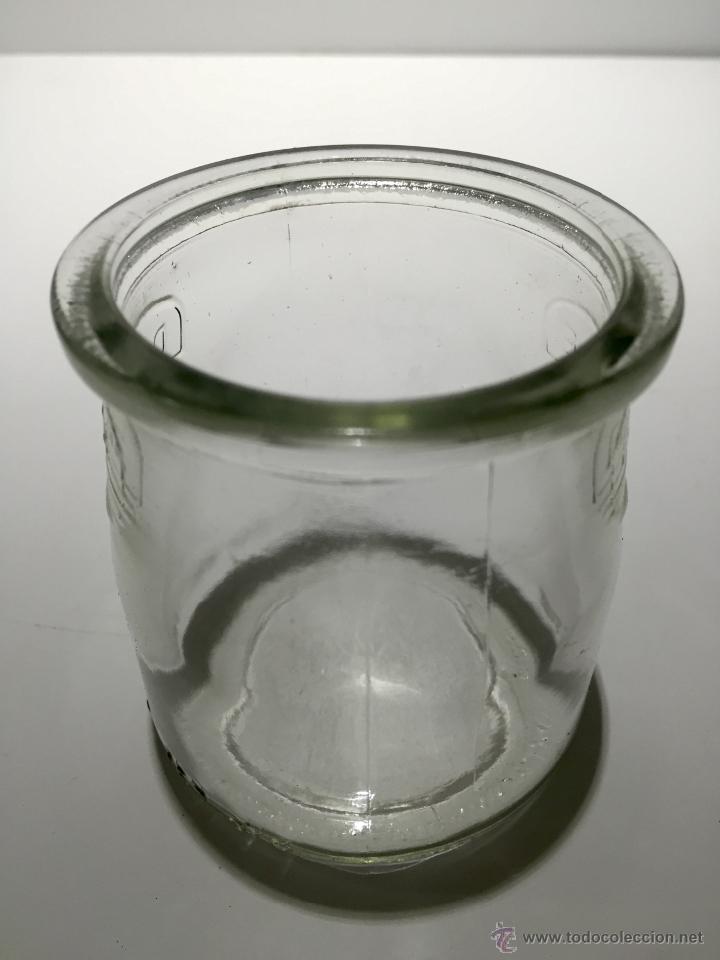 Botellas antiguas: ANTIGUO VASO DE * DANONE* LETRAS EN RELIEVE - Foto 4