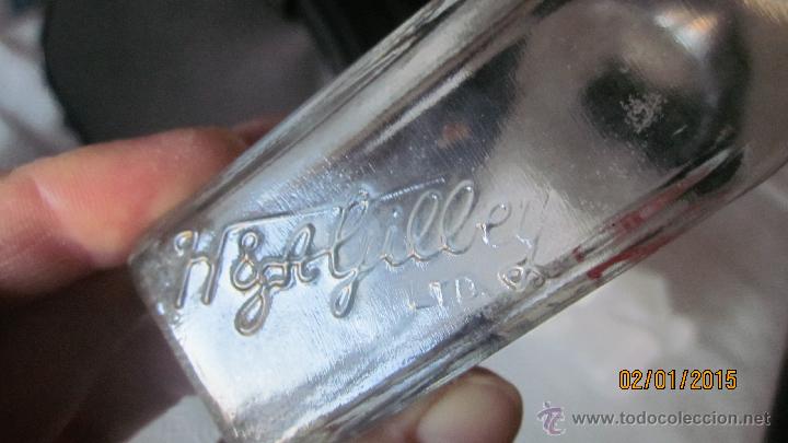 Botellas antiguas: BOTELL&Iacute;N DE VODKA marca GILBEYS - Foto 4