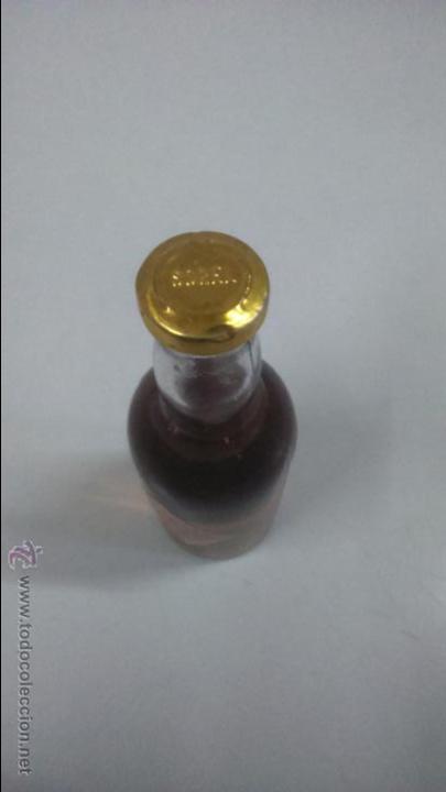 Botellas antiguas: BOTELLA PEQUE&Ntilde;A. BRANDY VIEJISIMO - Foto 2