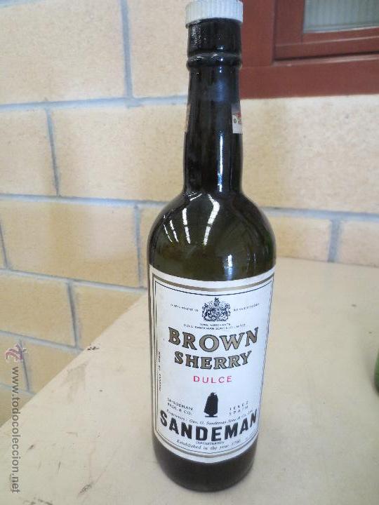 Botellas antiguas: botella brown sherry sandeman - Foto 1