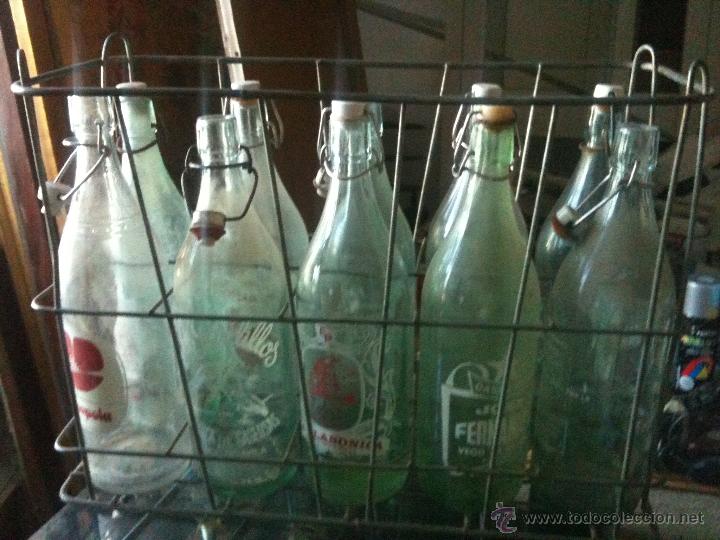 Botellas antiguas: caja de gaseosa - Foto 1