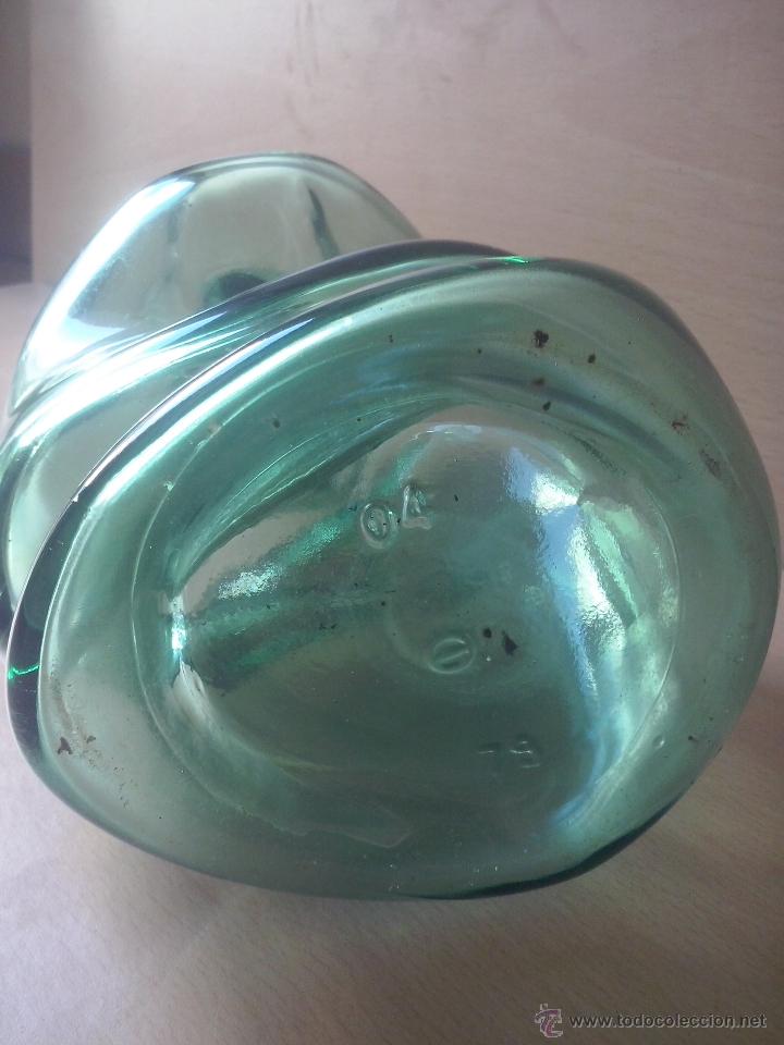 Botellas antiguas: muy original botella deformada - Foto 5